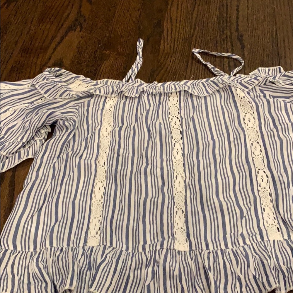 American Eagle Ruffle Cold Shoulder Tank